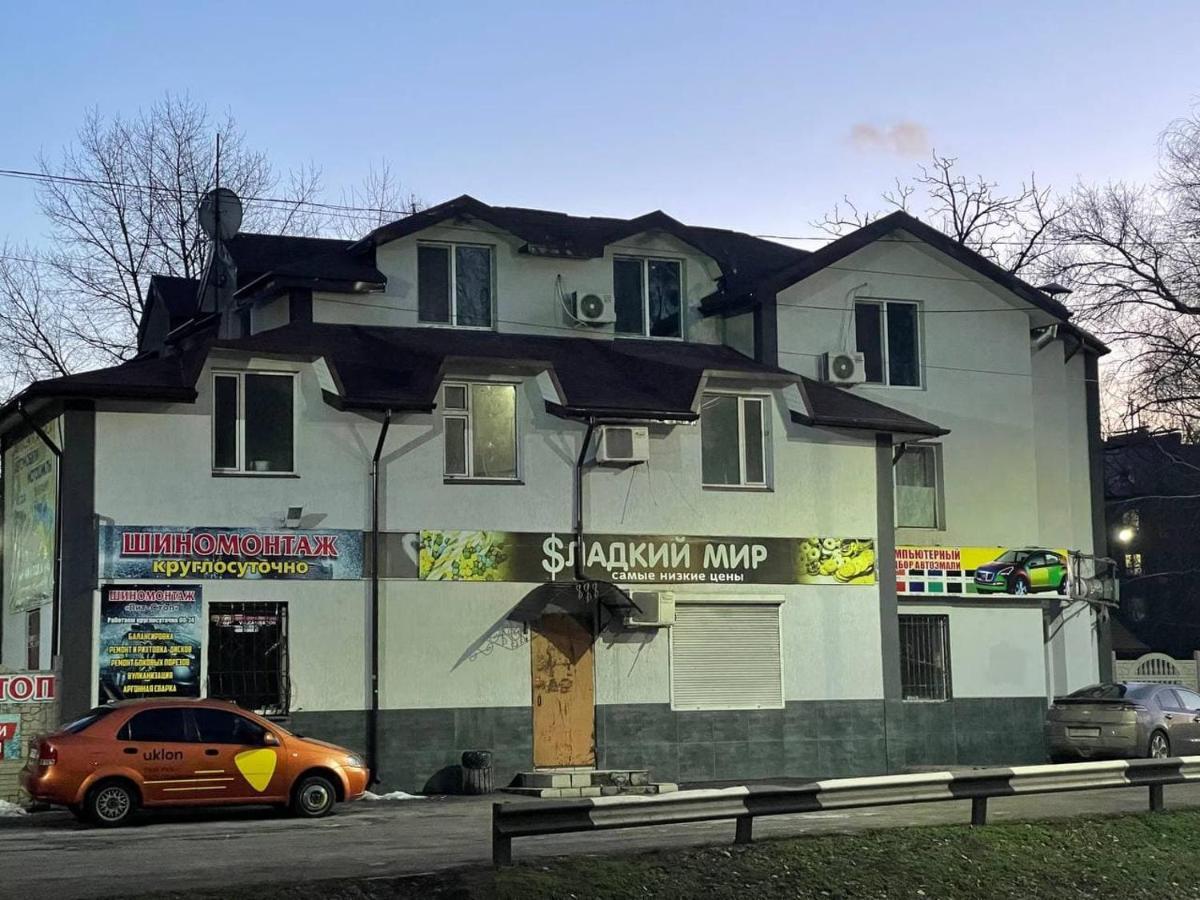 Pitstop Motel Kamjanszke Kültér fotó