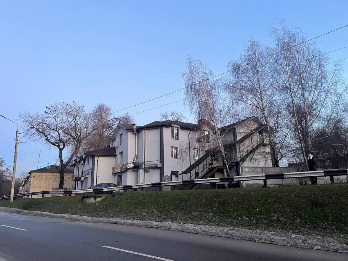 Pitstop Motel Kamjanszke Kültér fotó
