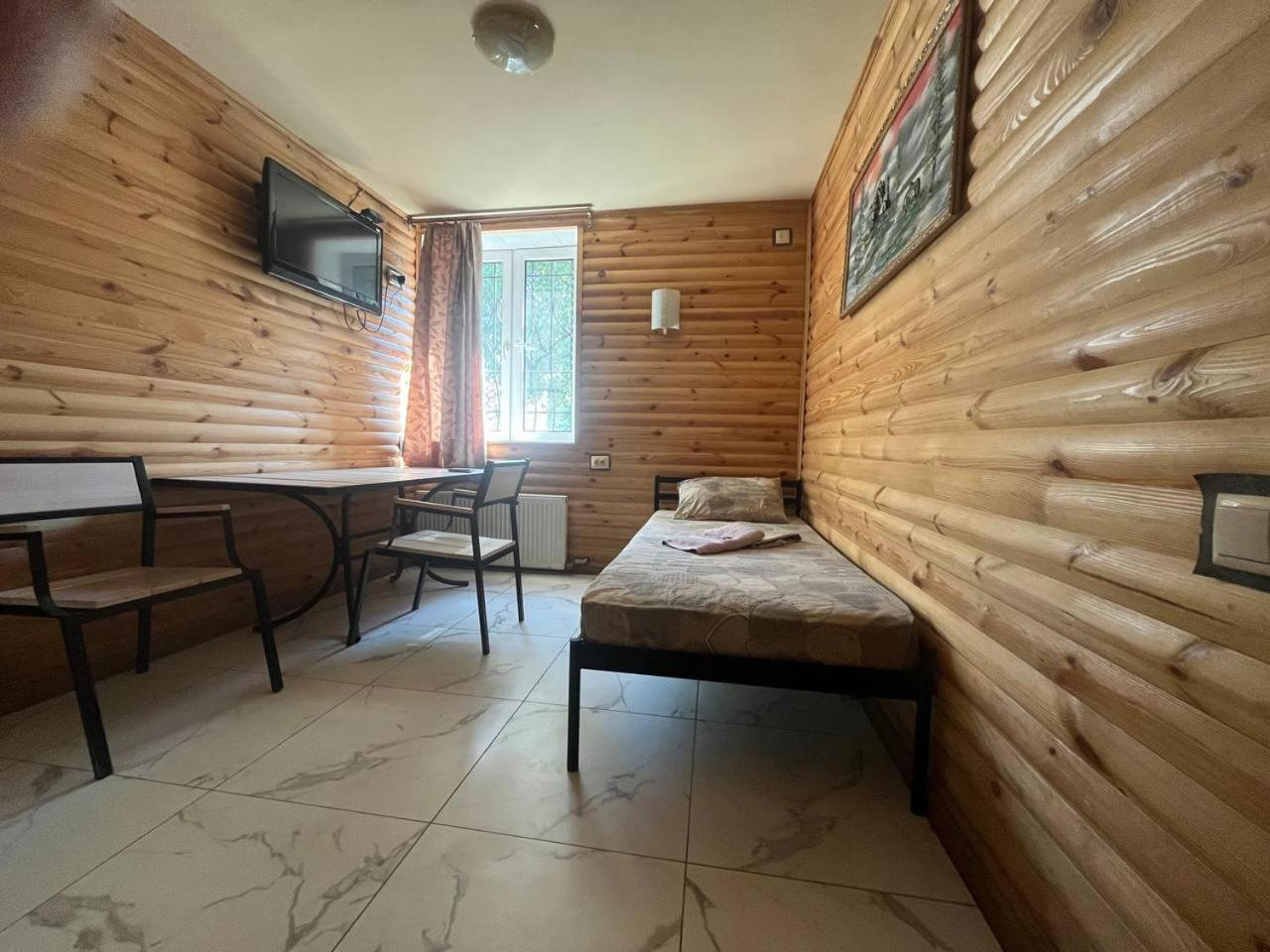 Pitstop Motel Kamjanszke Kültér fotó